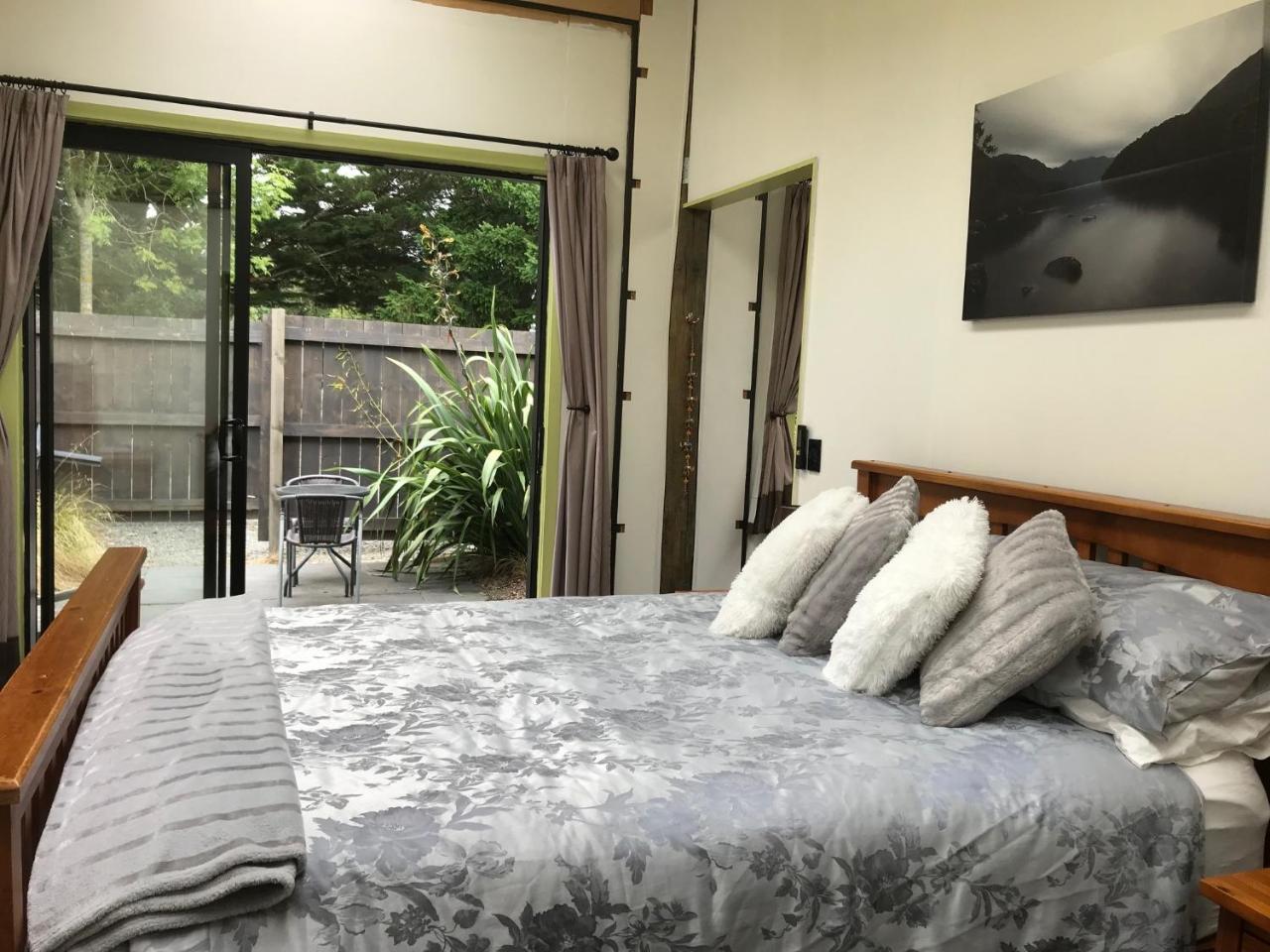 River Retreat Hotell Coalgate Eksteriør bilde